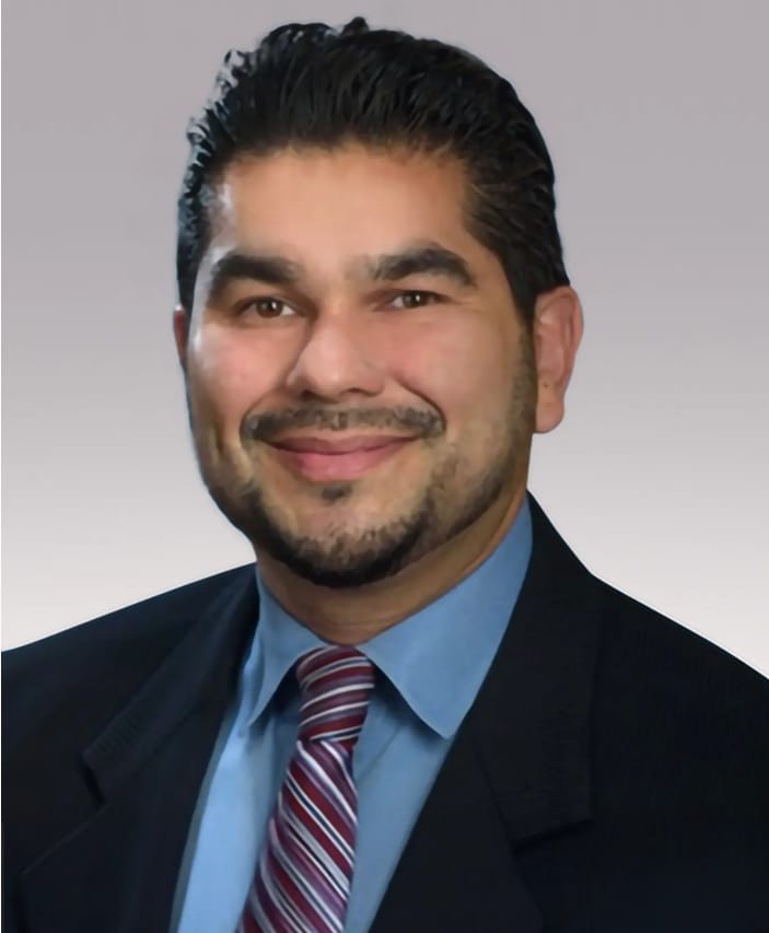 Dr. Erik Cabral 